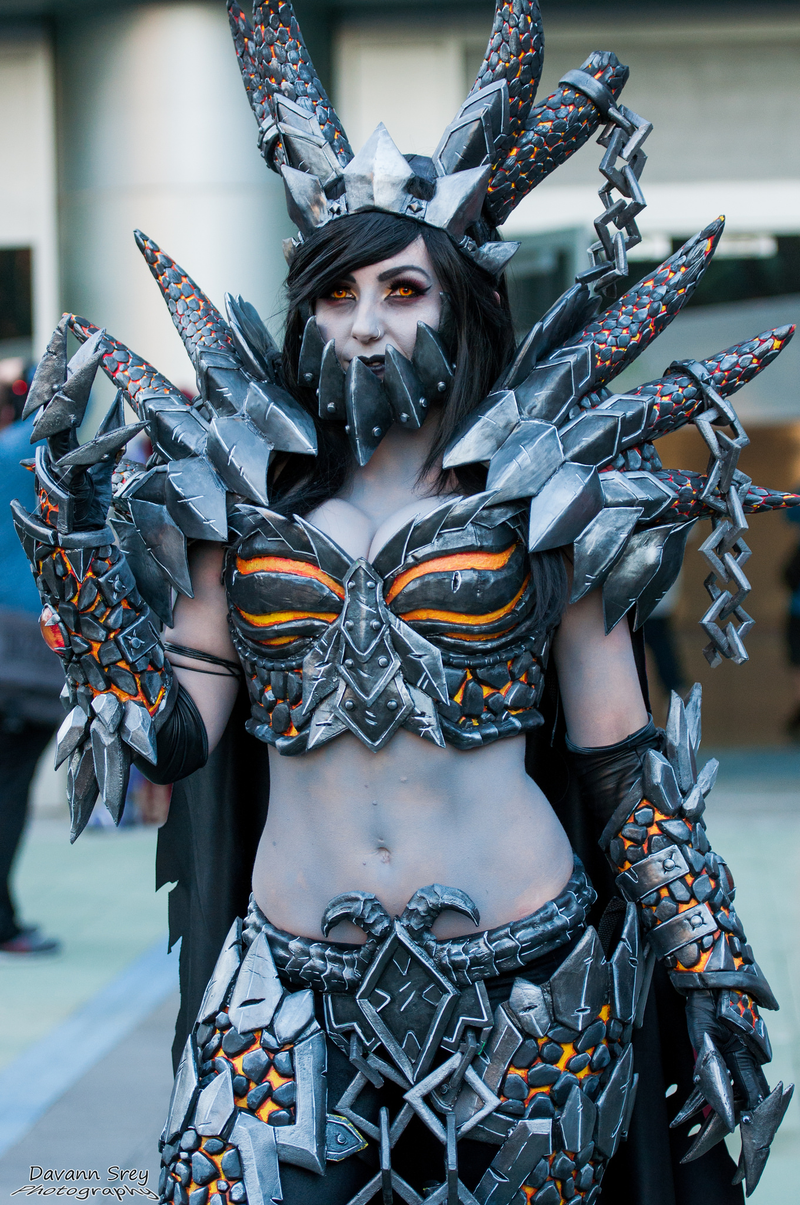 Illustration for article titled The Most Mind-Blowing and Astonishing Cosplay From BlizzCon 2015!